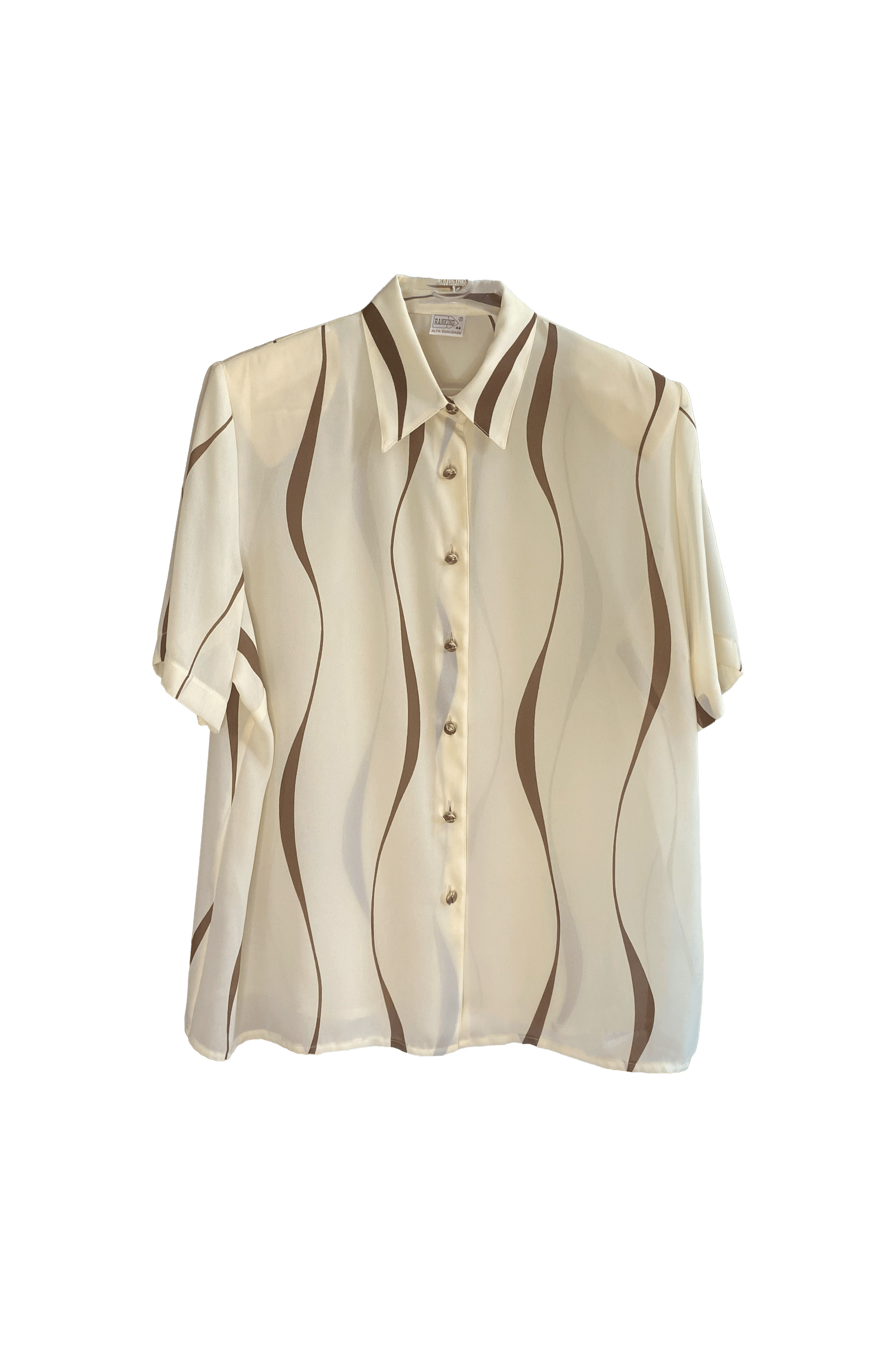 Camisa com detalhes